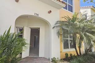1741 NW 124th Pl, Pembroke Pines, FL 33028 - Photo 21