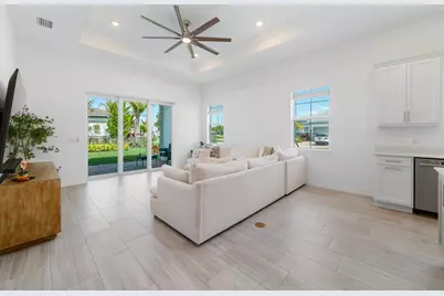 12305 Frontline Lane, Palm Beach Gardens, FL 33412 - Photo 7