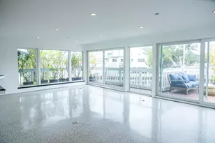 2200 NE 26th St, Wilton Manors, FL 33305 - Photo 17