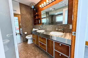 2200 NE 26th St, Wilton Manors, FL 33305 - Photo 21