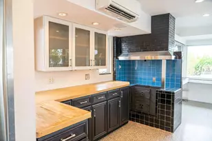 2200 NE 26th St, Wilton Manors, FL 33305 - Photo 9