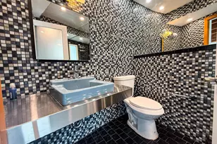 2200 NE 26th St, Wilton Manors, FL 33305 - Photo 31