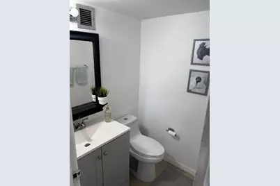 2001 Atlantic Shores Boulevard #504, Hallandale Beach, FL 33009 - Photo 7