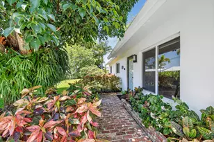 8416 Pine Tree Ln, West Palm Beach, FL 33406 - Photo 3