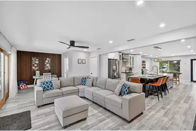 8416 Pine Tree Lane, West Palm Beach, FL 33406 - Photo 9