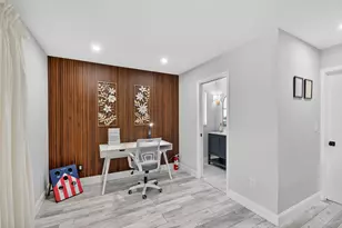 8416 Pine Tree Ln, West Palm Beach, FL 33406 - Photo 15