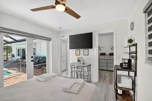 8416 Pine Tree Ln, West Palm Beach, FL 33406 - Photo 23