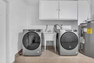 290 NW 65th Ave, Margate, FL 33063 - Photo 9