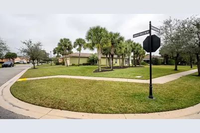 9692 SW Lindale Trace Boulevard, Port Saint Lucie, FL 34987 - Photo 3