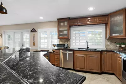 8017 NW 74th Terrace, Tamarac, FL 33321 - Photo 11