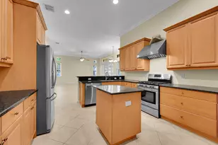 211 NW Pleasant Grove Way, Port Saint Lucie, FL 34986 - Photo 9