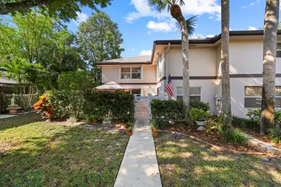 31 Clinton Court #B, Royal Palm Beach, FL 33411 - Photo 1