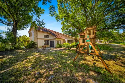 7204 Elyse Circle, Port Saint Lucie, FL 34952 - Photo 43