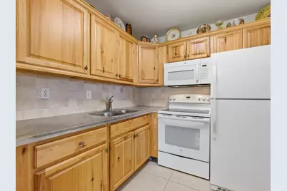 480 Horizons W #208, Boynton Beach, FL 33435 - Photo 11
