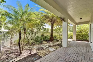 818 Spinnaker Dr E, Hollywood, FL 33019 - Photo 51