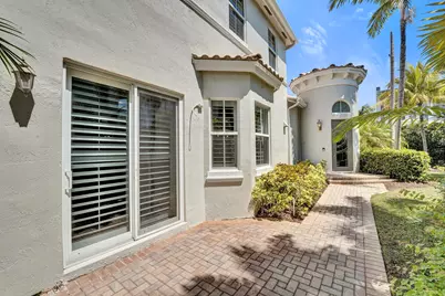 818 Spinnaker Drive E, Hollywood, FL 33019 - Photo 11