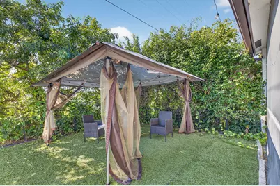 9074 Chatsworth Cascades, Boca Raton, FL 33434 - Photo 31