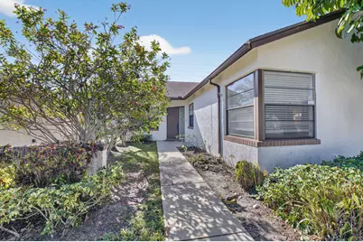 9074 Chatsworth Cascades, Boca Raton, FL 33434 - Photo 3