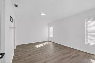 9074 Chatsworth Cascades, Boca Raton, FL 33434 - Photo 17