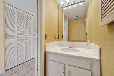 3200 Port Royale Drive N #701, Fort Lauderdale, FL 33308 - Photo 17