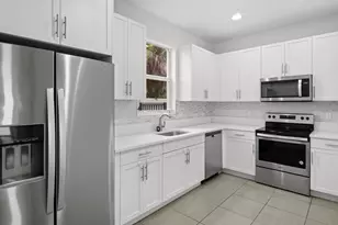 6919 Pines Cir, Coconut Creek, FL 33073 - Photo 3