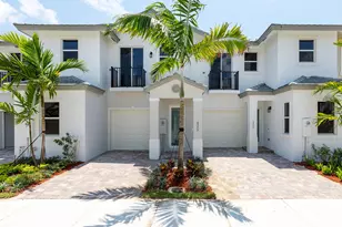 6919 Pines Cir, Coconut Creek, FL 33073 - Photo 1