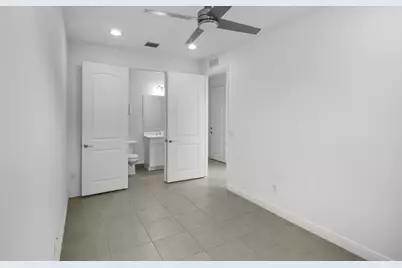 6919 Pines Circle, Coconut Creek, FL 33073 - Photo 7