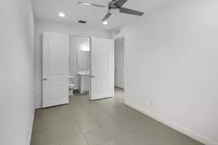 6919 Pines Cir, Coconut Creek, FL 33073 - Photo 7