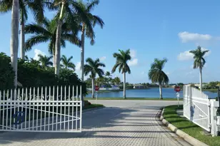 9433 Lantern Bay Cir, West Palm Beach, FL 33411 - Photo 73