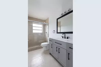 129 SE 4th Street #2, Hallandale Beach, FL 33009 - Photo 5