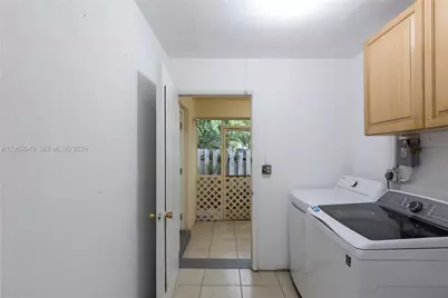 129 SE 4th Street #2, Hallandale Beach, FL 33009 - Photo 11