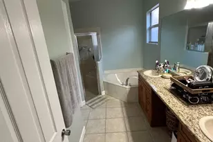 942 NW Leonardo Cir, Port Saint Lucie, FL 34986 - Photo 9