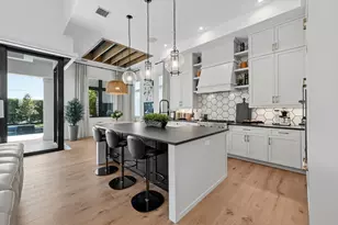 3016 Blue Cypress Ln, Wellington, FL 33414 - Photo 11