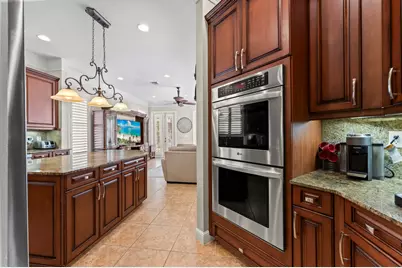 10376 Trianon Place, Wellington, FL 33449 - Photo 13