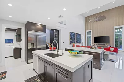 10110 Sweet Bay Street, Plantation, FL 33324 - Photo 15