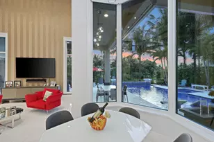 10110 Sweet Bay St, Plantation, FL 33324 - Photo 9