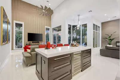 10110 Sweet Bay Street, Plantation, FL 33324 - Photo 17