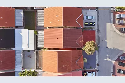 5465 W 27th Lane, Hialeah, FL 33016 - Photo 27