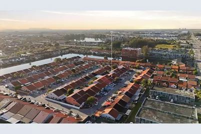 5465 W 27th Lane, Hialeah, FL 33016 - Photo 23