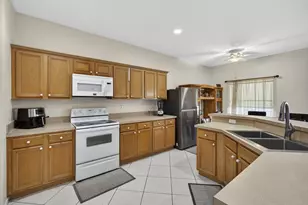 8600 Pine Cay, West Palm Beach, FL 33411 - Photo 19