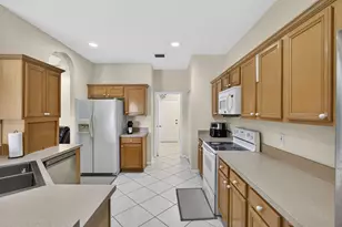 8600 Pine Cay, West Palm Beach, FL 33411 - Photo 21