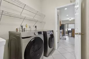 8600 Pine Cay, West Palm Beach, FL 33411 - Photo 25