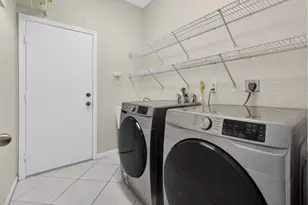 8600 Pine Cay, West Palm Beach, FL 33411 - Photo 23