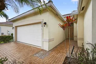 8600 Pine Cay, West Palm Beach, FL 33411 - Photo 5