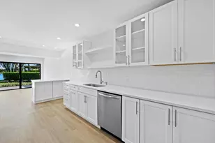 13297 Garth Ct, Palm Beach Gardens, FL 33418 - Photo 9