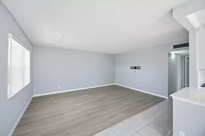 422 Burgundy I, Delray Beach, FL 33484 - Photo 5