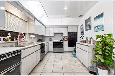 22589 Esplanada Drive, Boca Raton, FL 33433 - Photo 5