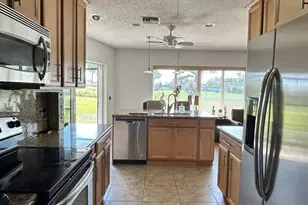 5728 S Bayberry Ln, Tamarac, FL 33319 - Photo 41