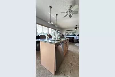 5728 S Bayberry Lane, Tamarac, FL 33319 - Photo 45