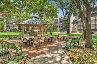 2804 N 46th Avenue #C330, Hollywood, FL 33021 - Photo 57